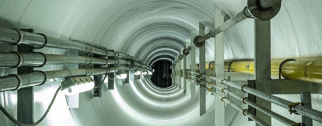 A confined tunnel work place